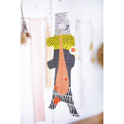 manche à air japonaise madame mo en forme de carpe, objet de déco maison